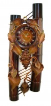 UHR AUS LEDER TM 06; H. 77 cm, B. 30 cm